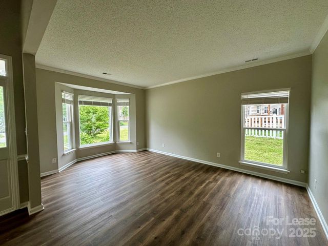 13809 Stephendale Drive, Charlotte, NC 28273