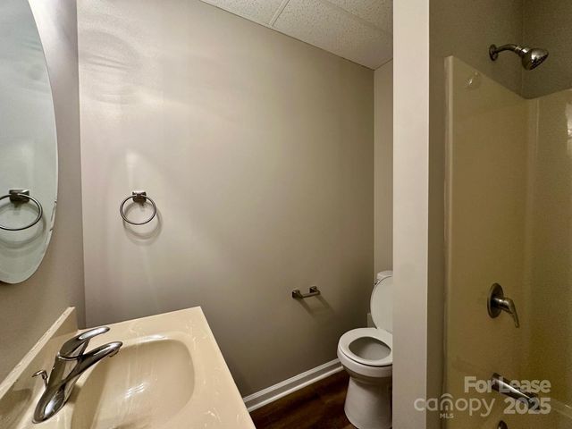 13809 Stephendale Drive, Charlotte, NC 28273