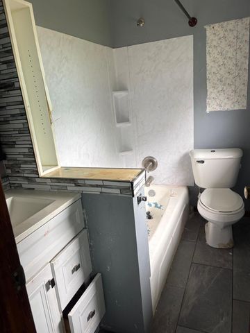 19808 BEVERLY MANOR Lane, Council Bluffs, IA 51503
