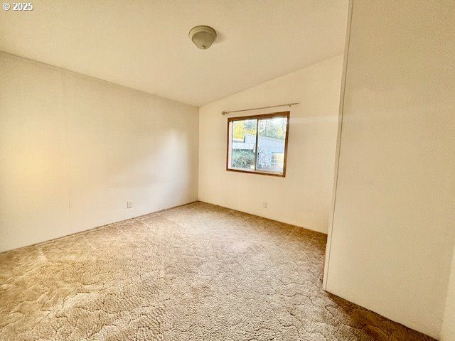 179 OUTER Dr, Florence, OR 97439