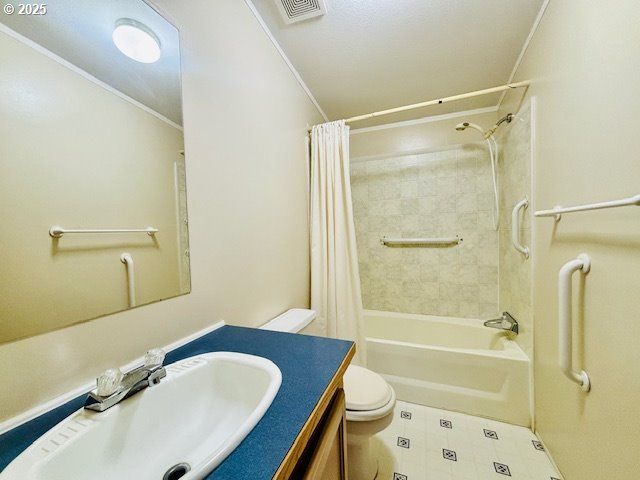 179 OUTER Dr, Florence, OR 97439