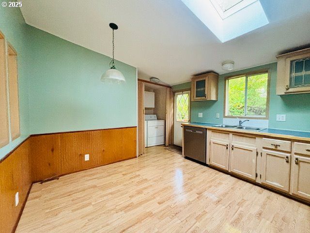 179 OUTER Dr, Florence, OR 97439