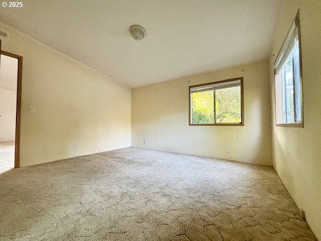 179 OUTER Dr, Florence, OR 97439