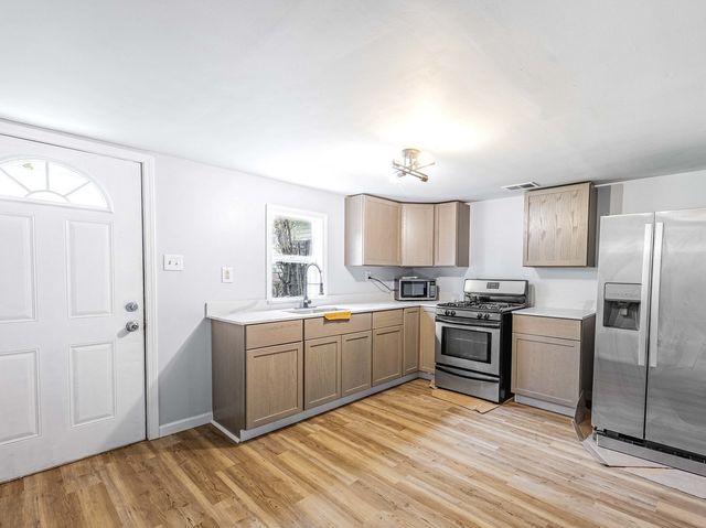 1216 Gould Street, Joliet, IL 60432