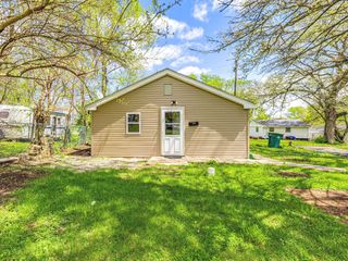 1216 Gould Street, Joliet, IL 60432
