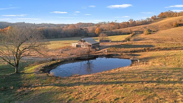 60 Groce Rd, Fayetteville, TN 37334