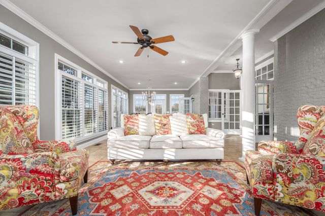 60 Groce Rd, Fayetteville, TN 37334