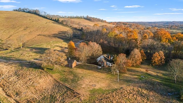 60 Groce Rd, Fayetteville, TN 37334