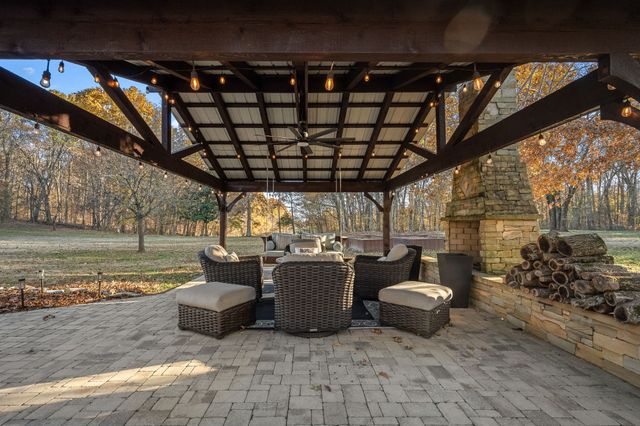 60 Groce Rd, Fayetteville, TN 37334