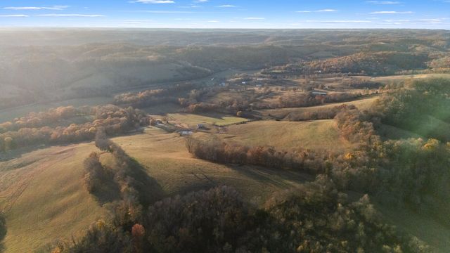 60 Groce Rd, Fayetteville, TN 37334