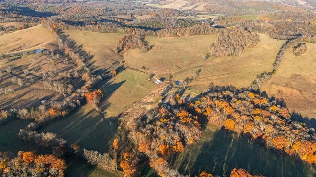 60 Groce Rd, Fayetteville, TN 37334