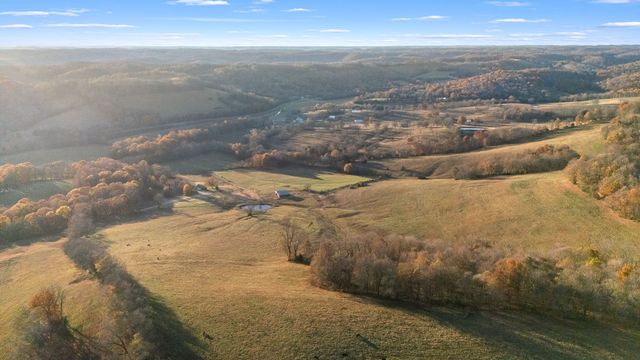 60 Groce Rd, Fayetteville, TN 37334