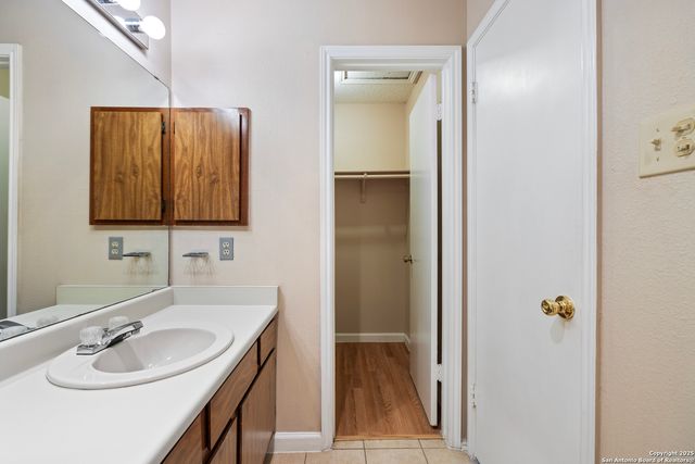 9140 Timber Path Unit 2204, San Antonio, TX 78250