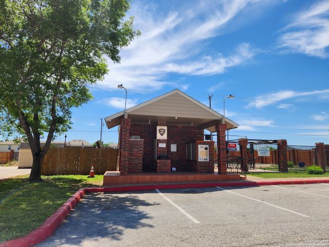 9140 Timber Path Unit 2204, San Antonio, TX 78250