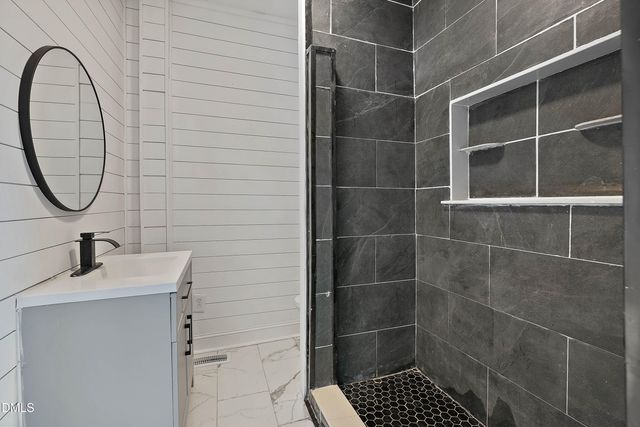 310 E E Street, Erwin, NC 28339