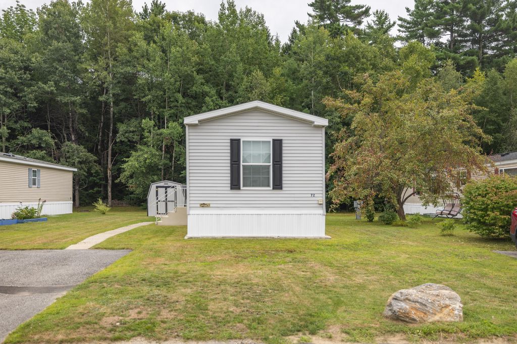 72 Village Drive, Lewiston, ME 04240 — photo 2