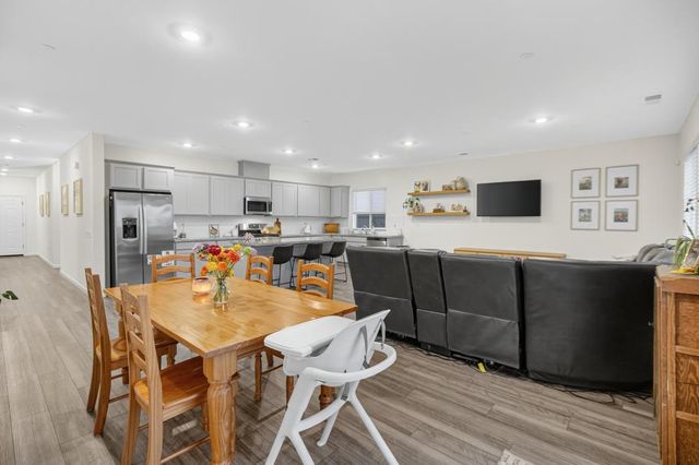 2036 Bacall Ct, Olivehurst, CA 95961