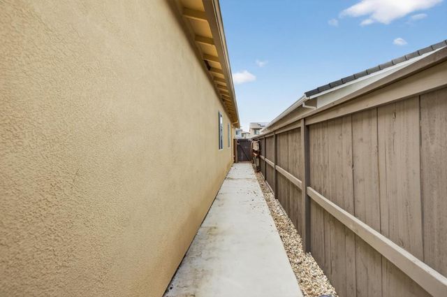 2036 Bacall Ct, Olivehurst, CA 95961