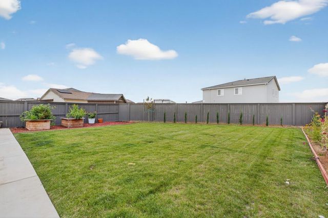 2036 Bacall Ct, Olivehurst, CA 95961