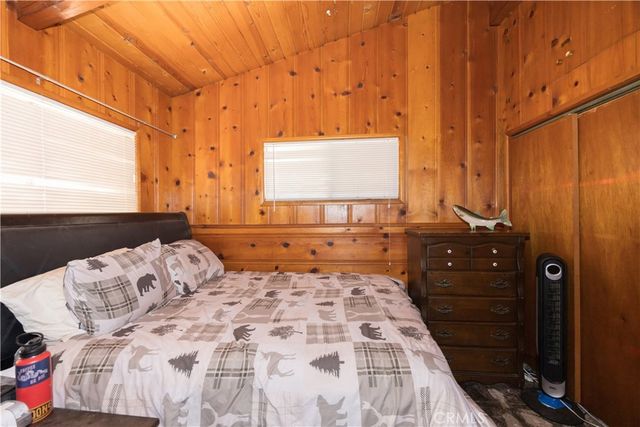 2485 Spring, Running Springs, CA 92382