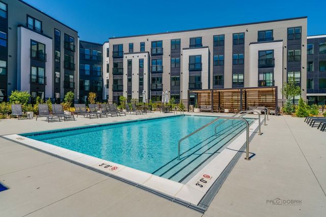 750 Hawthorn Row 4166, Vernon Hills, IL 60061