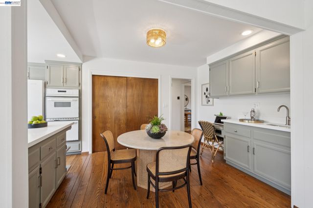 68 LAMBETH SQ, Moraga, CA 94556