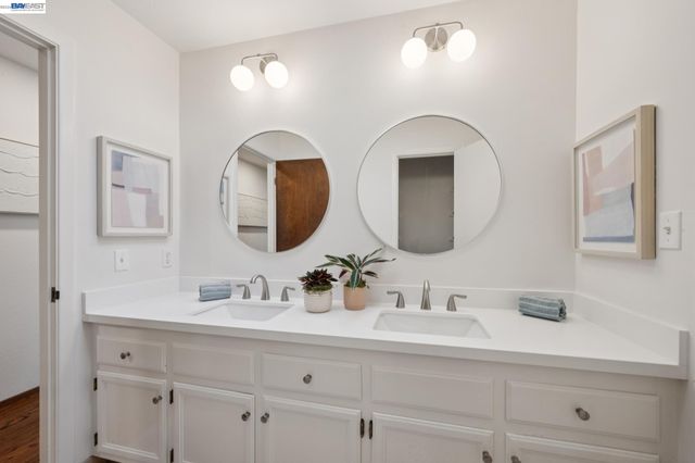 68 LAMBETH SQ, Moraga, CA 94556