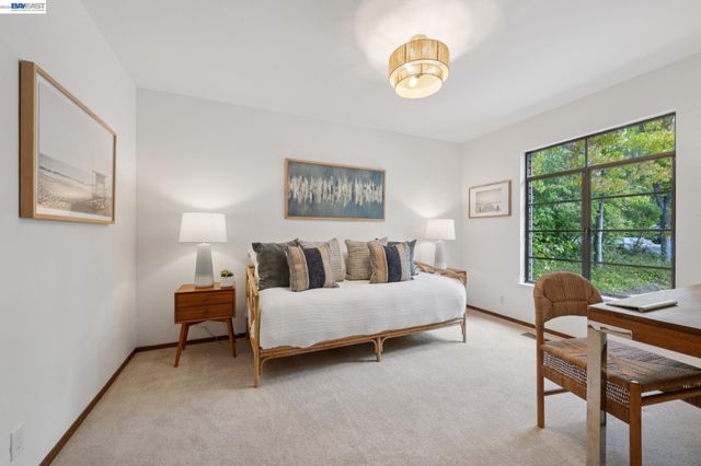 68 LAMBETH SQ, Moraga, CA 94556