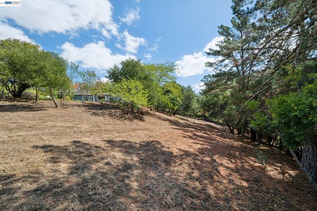 68 LAMBETH SQ, Moraga, CA 94556