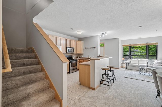 820 Emerald Street 110, Saint Paul, MN 55114