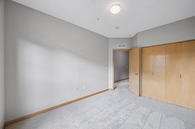 820 Emerald Street 110, Saint Paul, MN 55114