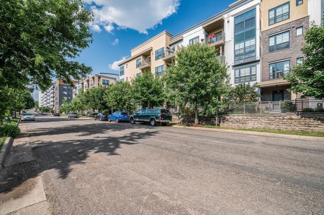 820 Emerald Street 110, Saint Paul, MN 55114