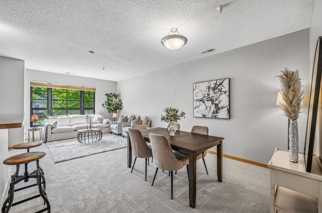 820 Emerald Street 110, Saint Paul, MN 55114