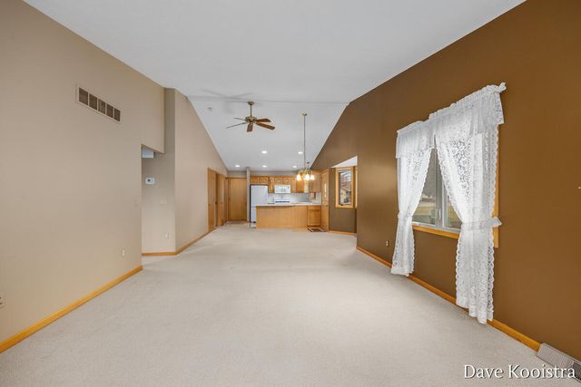 1005 Amber Ridge Drive SW, Byron Center, MI 49315