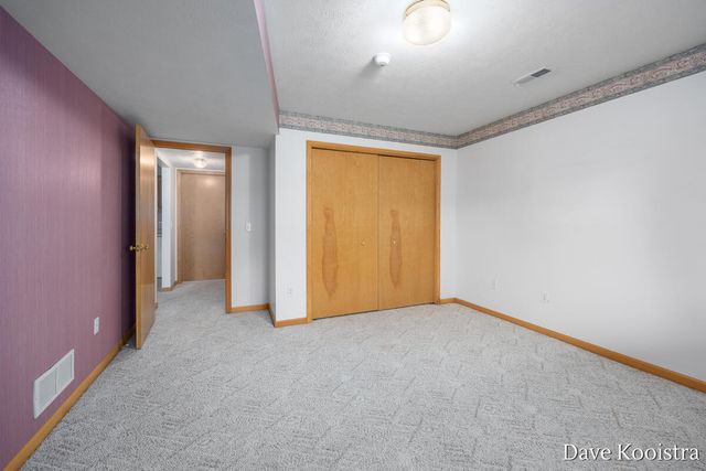 1005 Amber Ridge Drive SW, Byron Center, MI 49315