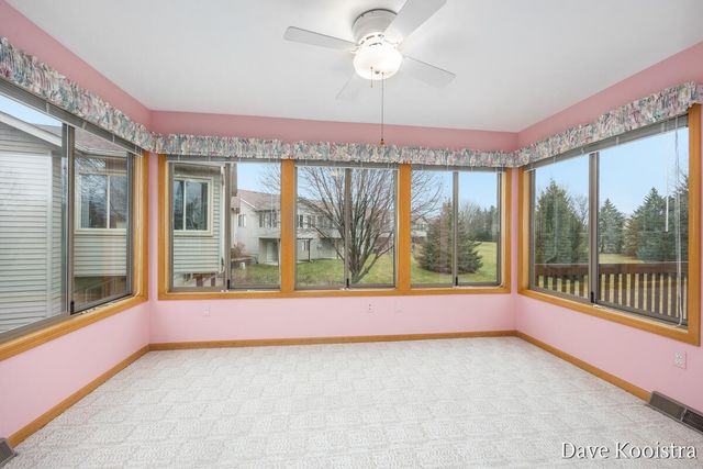 1005 Amber Ridge Drive SW, Byron Center, MI 49315