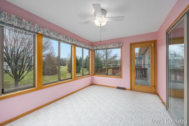 1005 Amber Ridge Drive SW, Byron Center, MI 49315