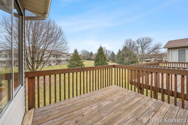 1005 Amber Ridge Drive SW, Byron Center, MI 49315