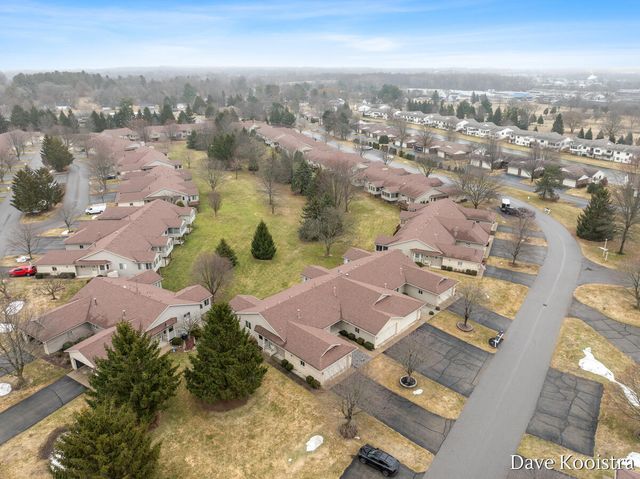 1005 Amber Ridge Drive SW, Byron Center, MI 49315