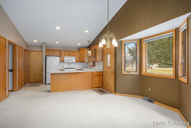 1005 Amber Ridge Drive SW, Byron Center, MI 49315