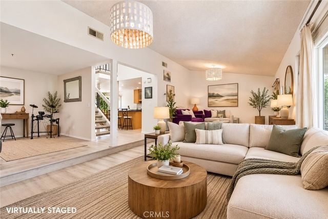 10161 Larwin Avenue 3, Chatsworth, CA 91311