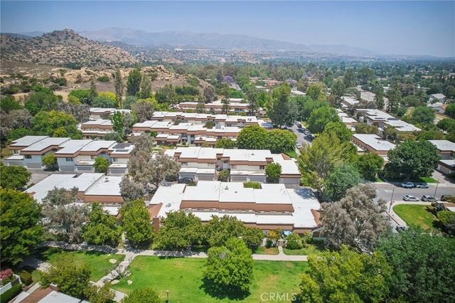 10161 Larwin Avenue 3, Chatsworth, CA 91311