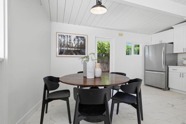 3609 South Court, Palo Alto, CA 94306