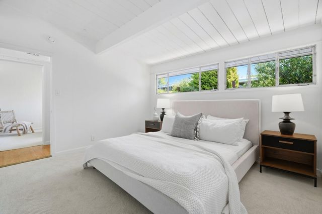 3609 South Court, Palo Alto, CA 94306