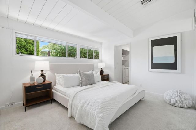 3609 South Court, Palo Alto, CA 94306