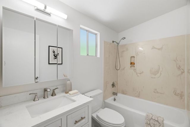 3609 South Court, Palo Alto, CA 94306