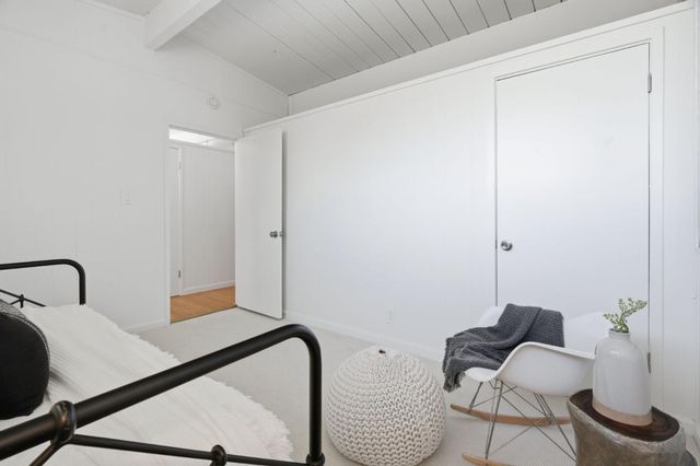 3609 South Court, Palo Alto, CA 94306