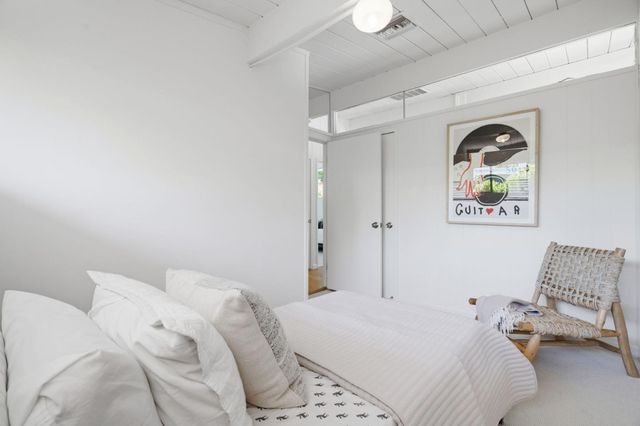 3609 South Court, Palo Alto, CA 94306