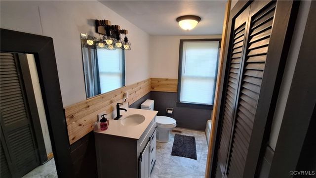 5667 Buckley Hall Rd, Cobbs Creek, VA 23056