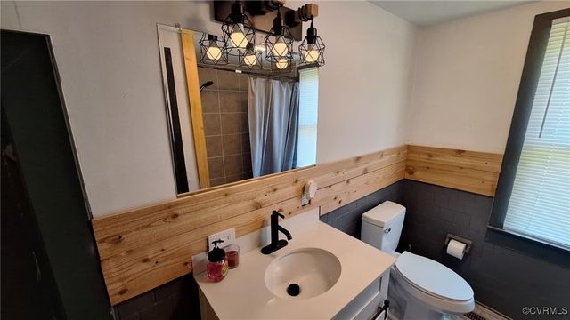 5667 Buckley Hall Rd, Cobbs Creek, VA 23056